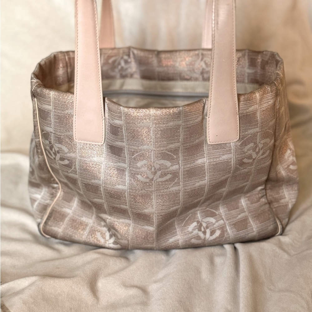 CHANEL Vintage Ligne Travel Line Tote